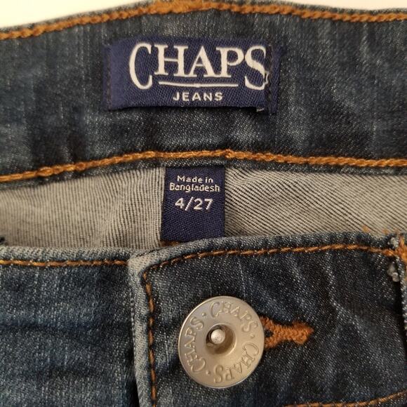 Chaps Mid Rise Crop Kick Blue Jeans Comfortable Back Pockets Lightweight Size 4 - Picture 3 of 8